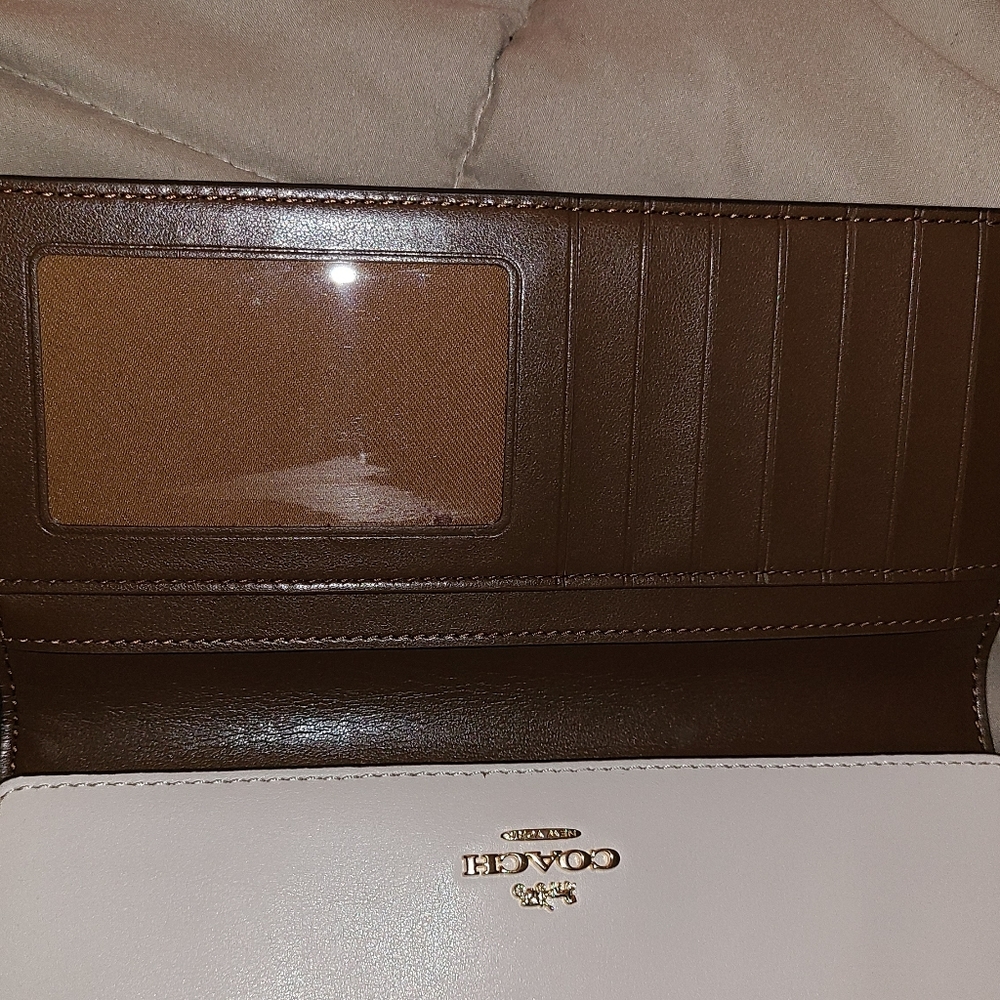 Billfold - Picture 3 of 5